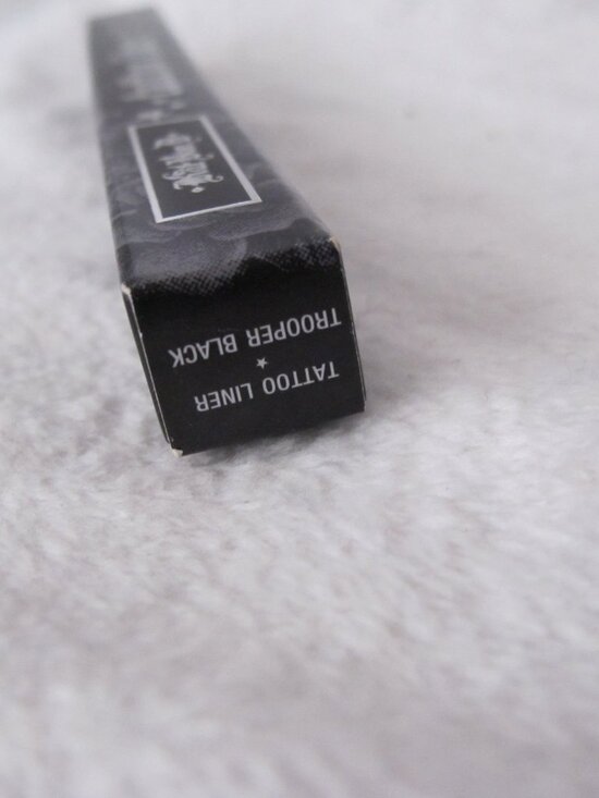 Kat Von D Makeup Bundle - Picture 8 of 9